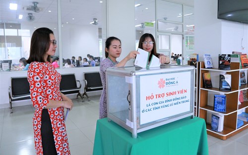 Mùa hoa 20/10 rất lạ
