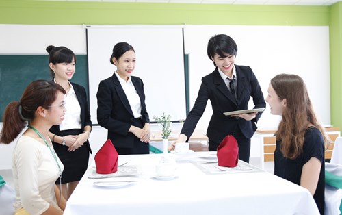 Hành trình nghề nghiệp của cựu sinh viên QTKD Khách sạn-Nhà hàng Đại học Đông Á 