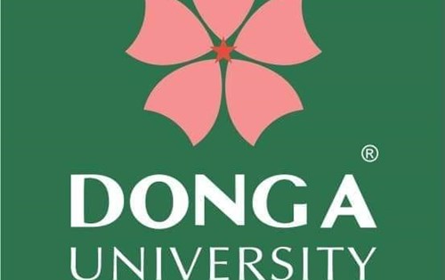 Từng bước - Ghi dấu chân sinh viên trên hành trình đến tương lai