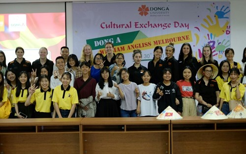 Giao lưu văn hóa Việt - Úc