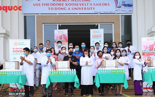  Giảng viên, sinh viên ở Đại học Đông Á tiếp sức cùng tuyến đầu chống dịch Covid-19