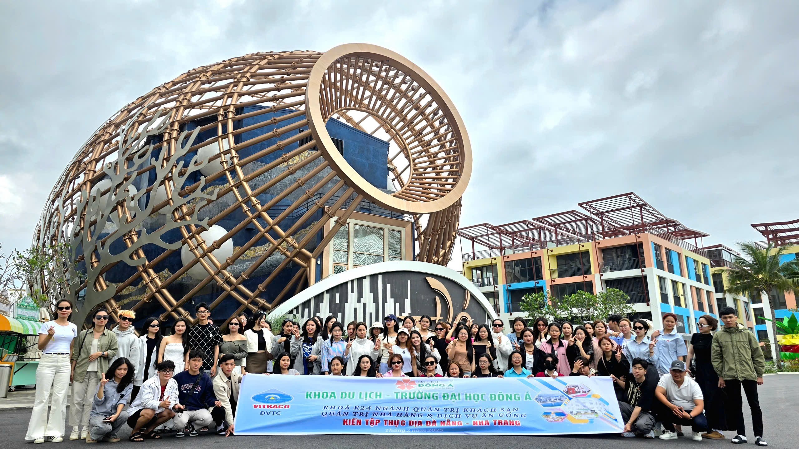 cơ hội việc làm ngành quản trị khách sạn